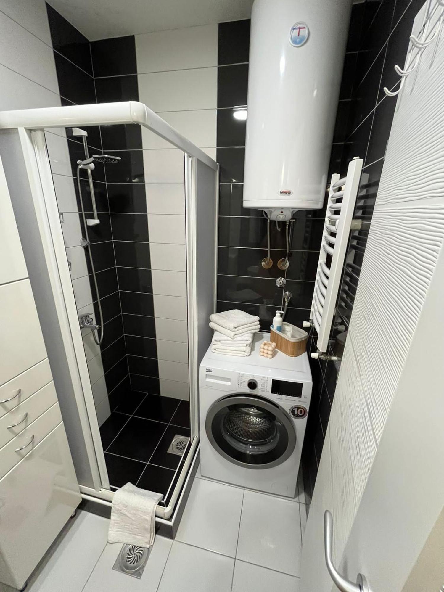 Apartman Mia Centar Kruševac Kültér fotó