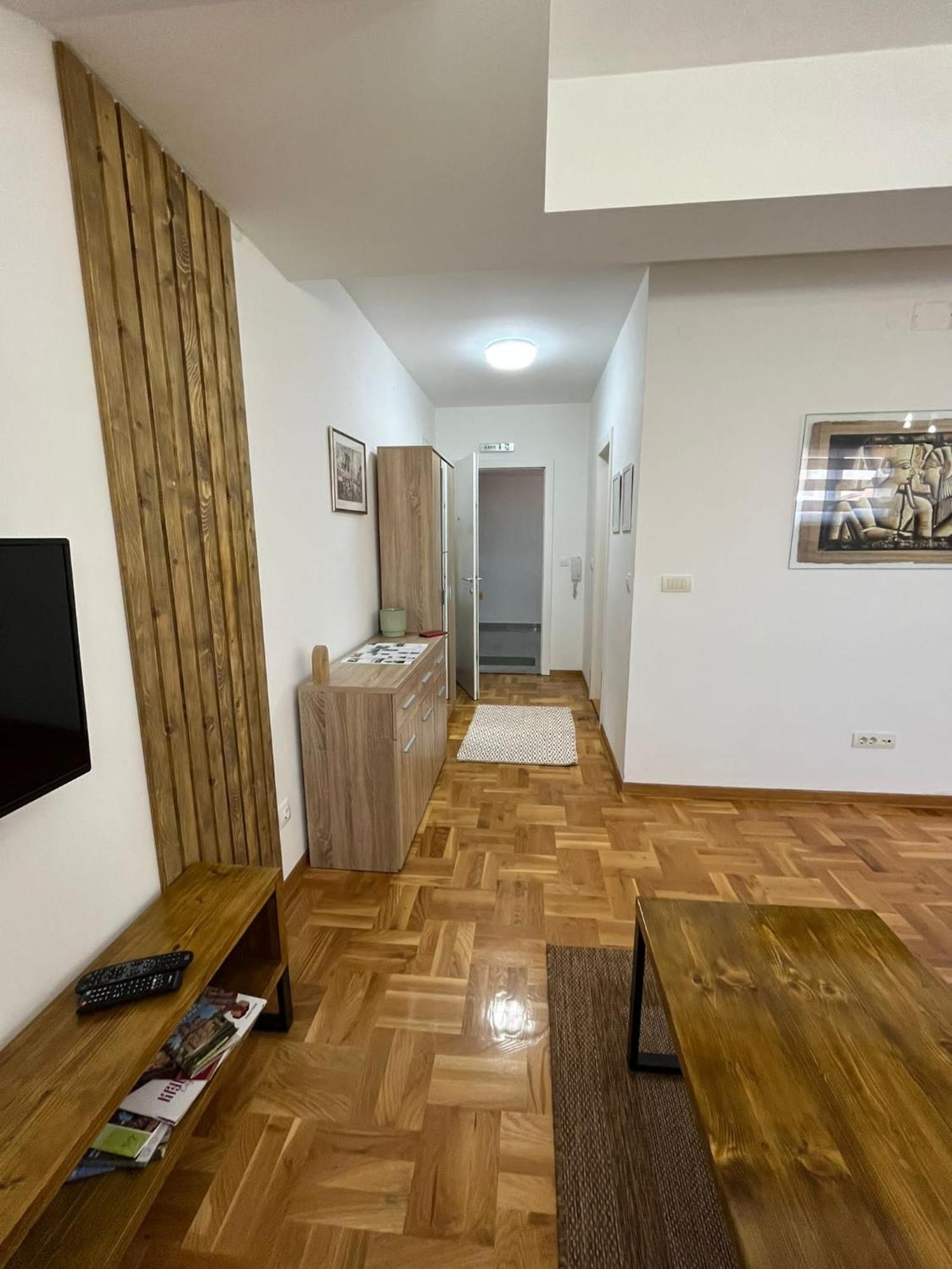 Apartman Mia Centar Kruševac Kültér fotó